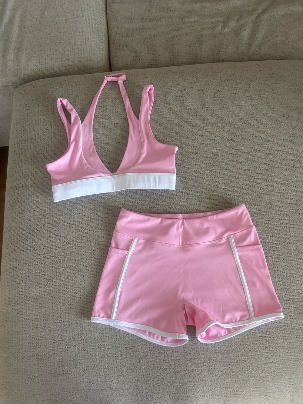 Pink workout set! - Picture 2 of 4